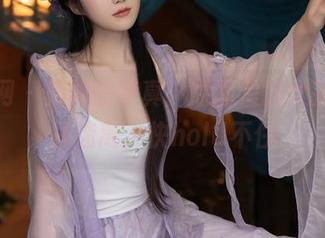 秀人网 - 奶酥的写真：原图里的女孩，眼神迷离，快hold不住
