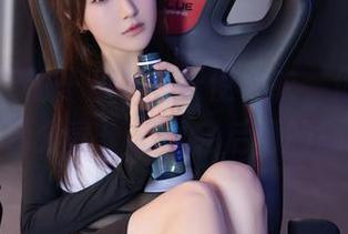 秀人网 - 柚子178的天使战衣，你看过没？高清分享，不看会后悔的那种！