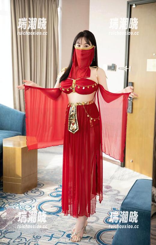 秀人网 - 蕾丝的极致表现——玥儿玥er的写真合集，难以想象她的选择！