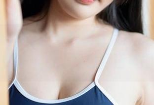 糖果果Candy户外校服合集：她让穿校服重新变得流行，没想到还真能潮！