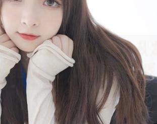 紧急企划 - 想成为瑜伽女神？从龙崎聆音的美图开始，别忘了下载哦！