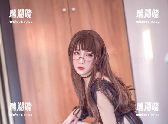 翎柒菜菜牛仔裤！这什么鬼cos，真能穿出个性吗？