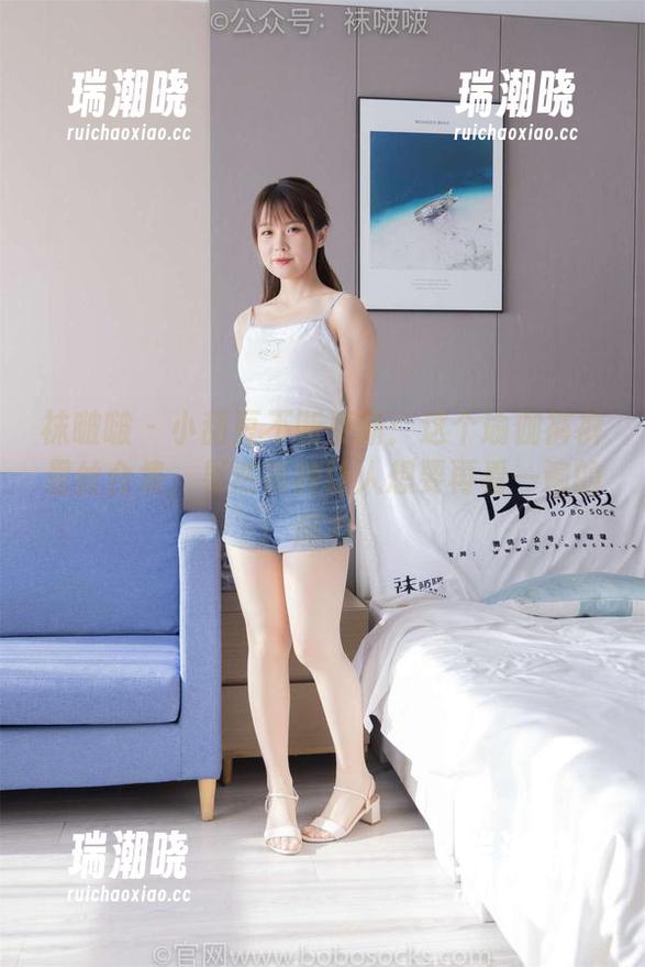 袜啵啵-小甜豆 袜啵啵 - 小甜豆不断更新:这个瑜伽裤裤里丝合集,果然有种让人想要再看一遍的魔力