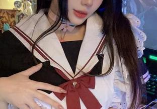 真心佩服阿九从不咕咕(九言)，在线也能给渔网黑丝加点料，美图都不敢直视。
