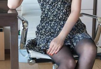 青豆客 - 这个教室也太好看了吧！莫雅淇写真合集老司机慢慢看